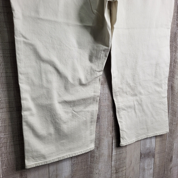 Levi's Heritage High Rise Loose Crop Jeans. Plus Sized. 28W - Picture 11 of 16